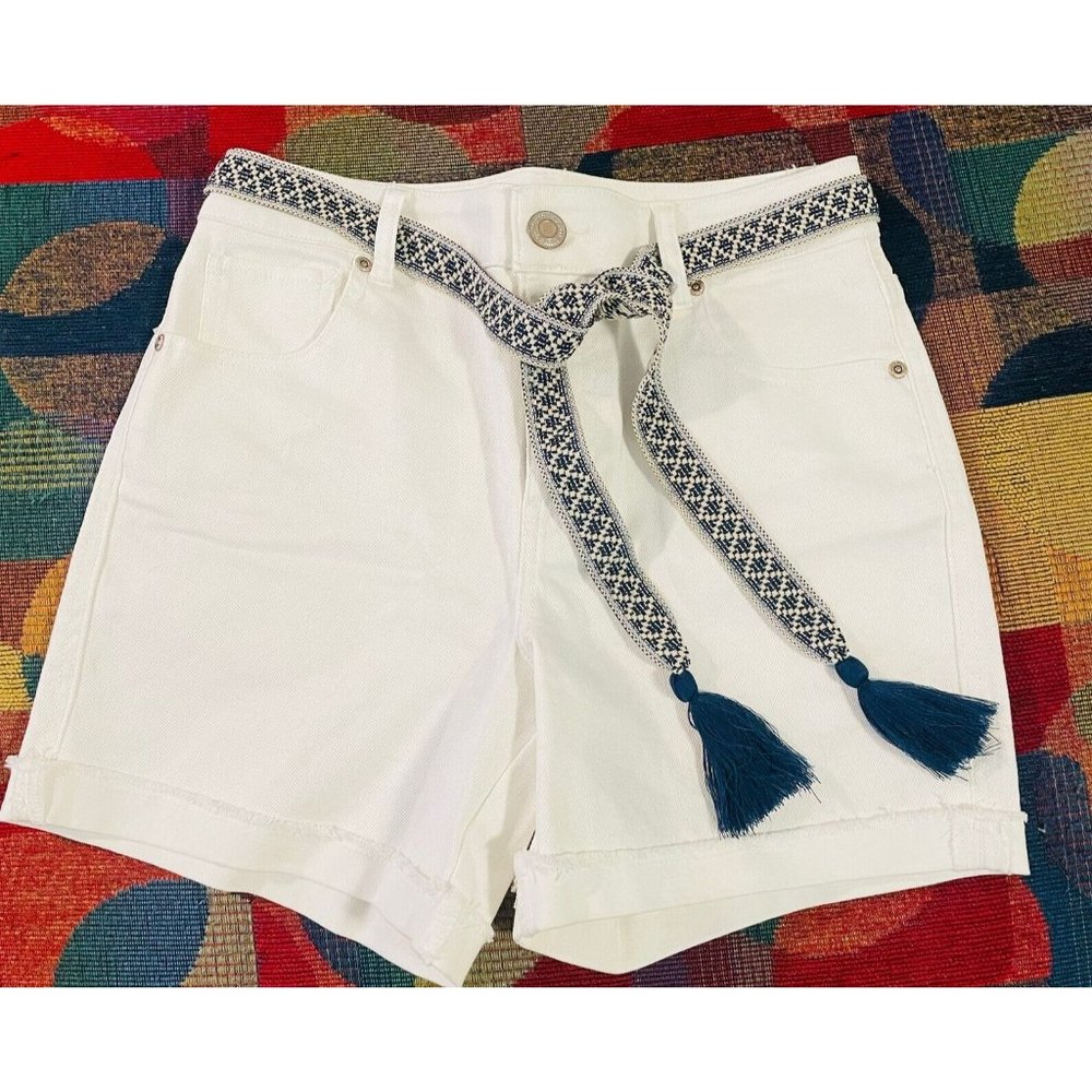 Women Maurices M High Rise Cut Off Stitched White Denim Blue Jean Shorts Size 4 - Picture 1 of 10